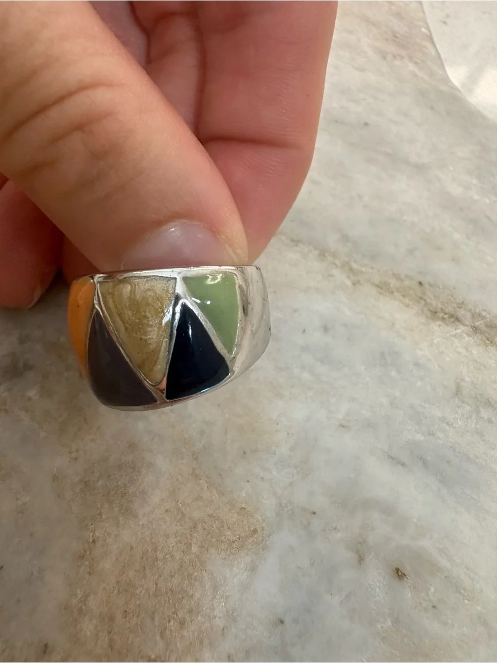 N/A no markings